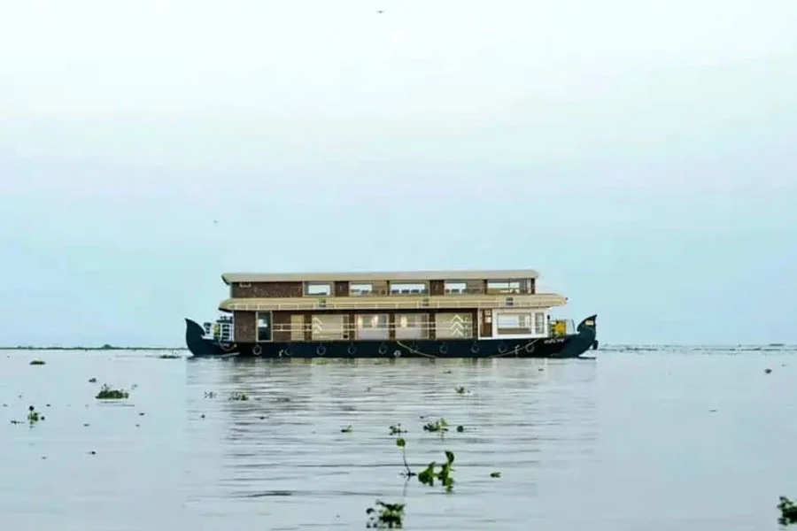 2 bedroomhouseboat-alappuza