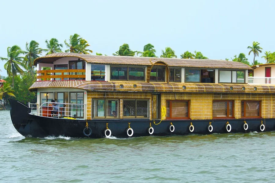 6 bedroomhouseboat-alappuza