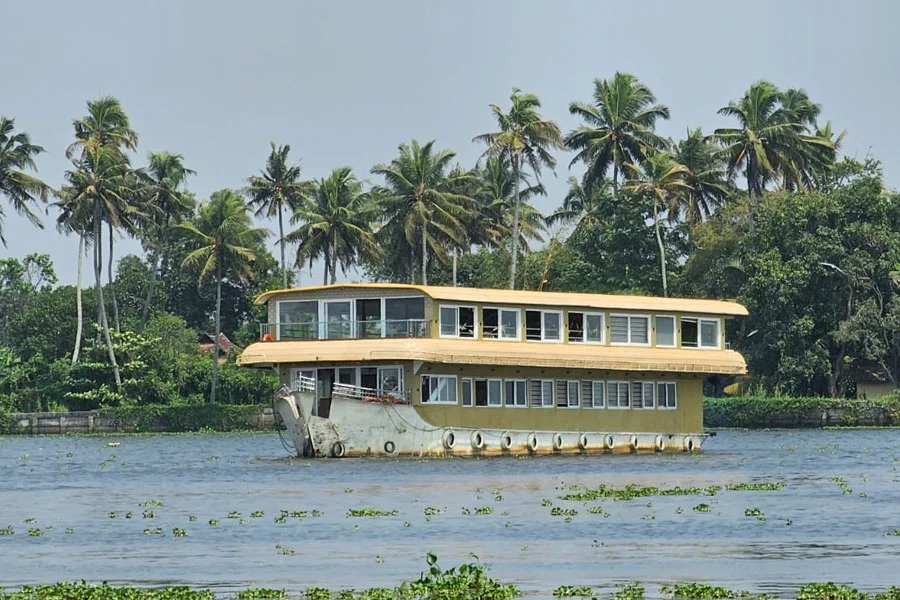 8 bedroomhouseboat-alappuza