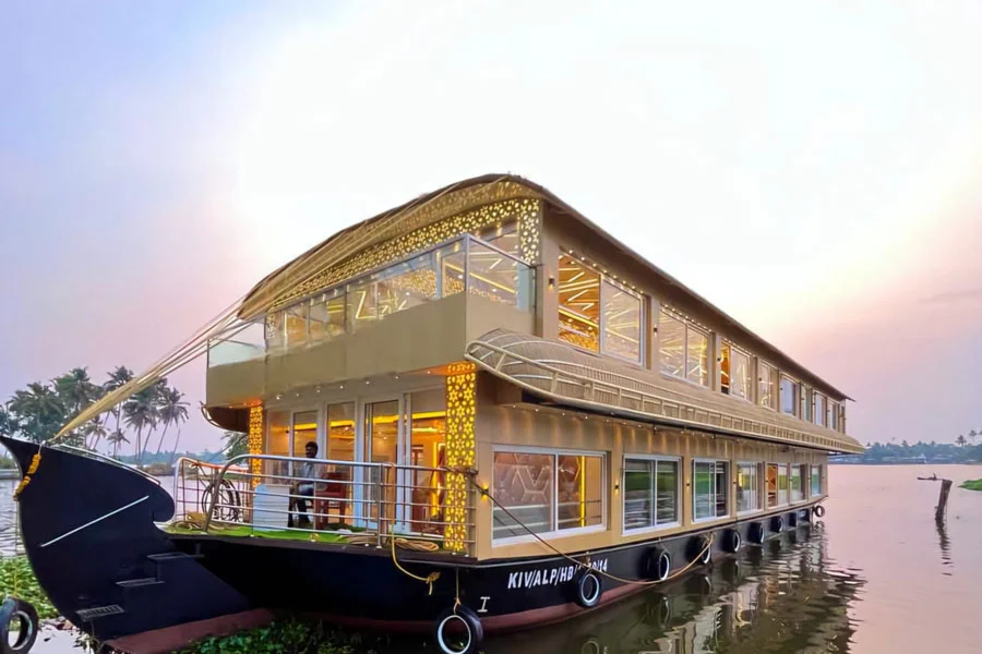 9 bedroomhouseboat-alappuza