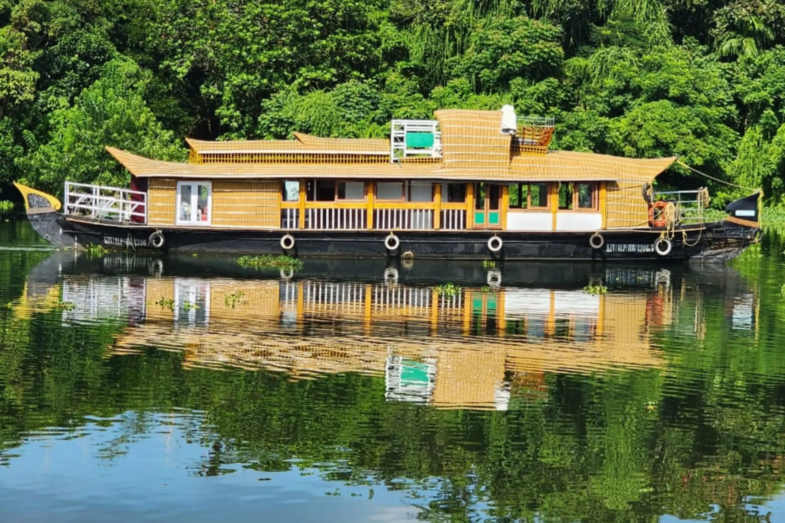 1 Bedroom Premium houseboat