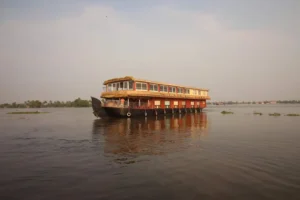 10 Bed room Deluxe Houseboats