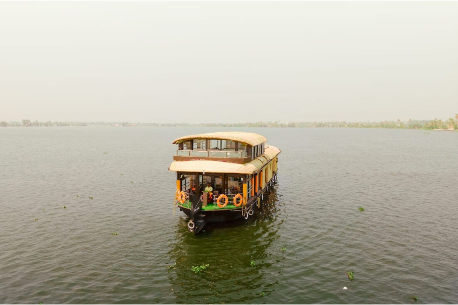 2Bedroom Luxury Houseboat