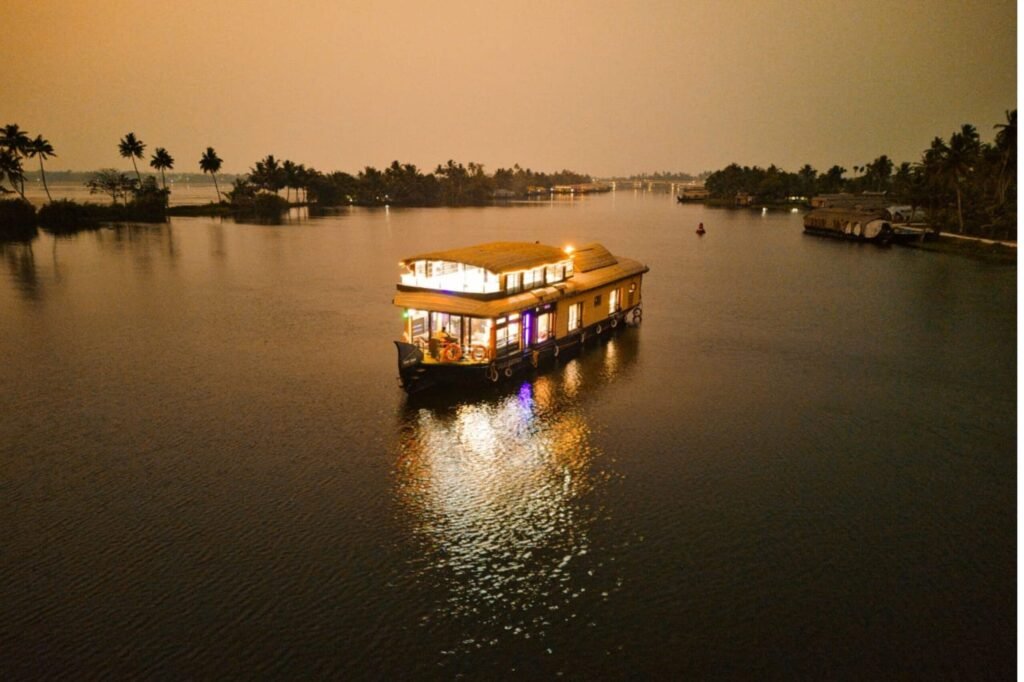 Venice of the East Alleppey | Story of Kerala’s Backwaters