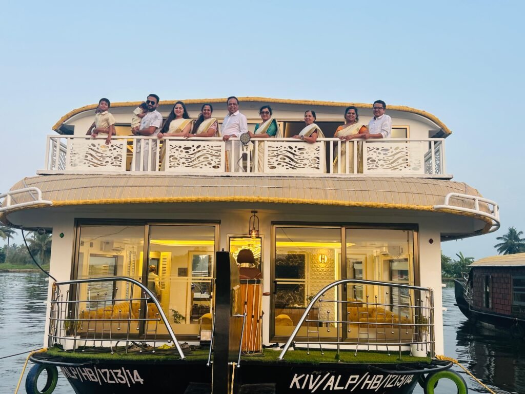 Top 5 Luxury Houseboats in Alleppey