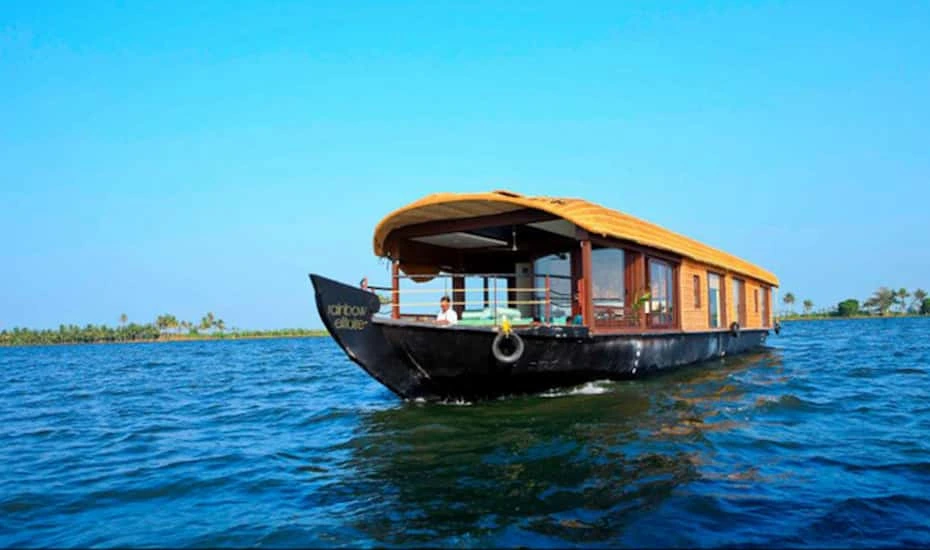 Top-Rated Premium Houseboats in Alleppey Kerala for 2025