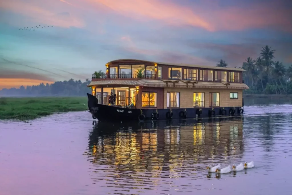 5 Bedroom Ultra Luxury Houseboats